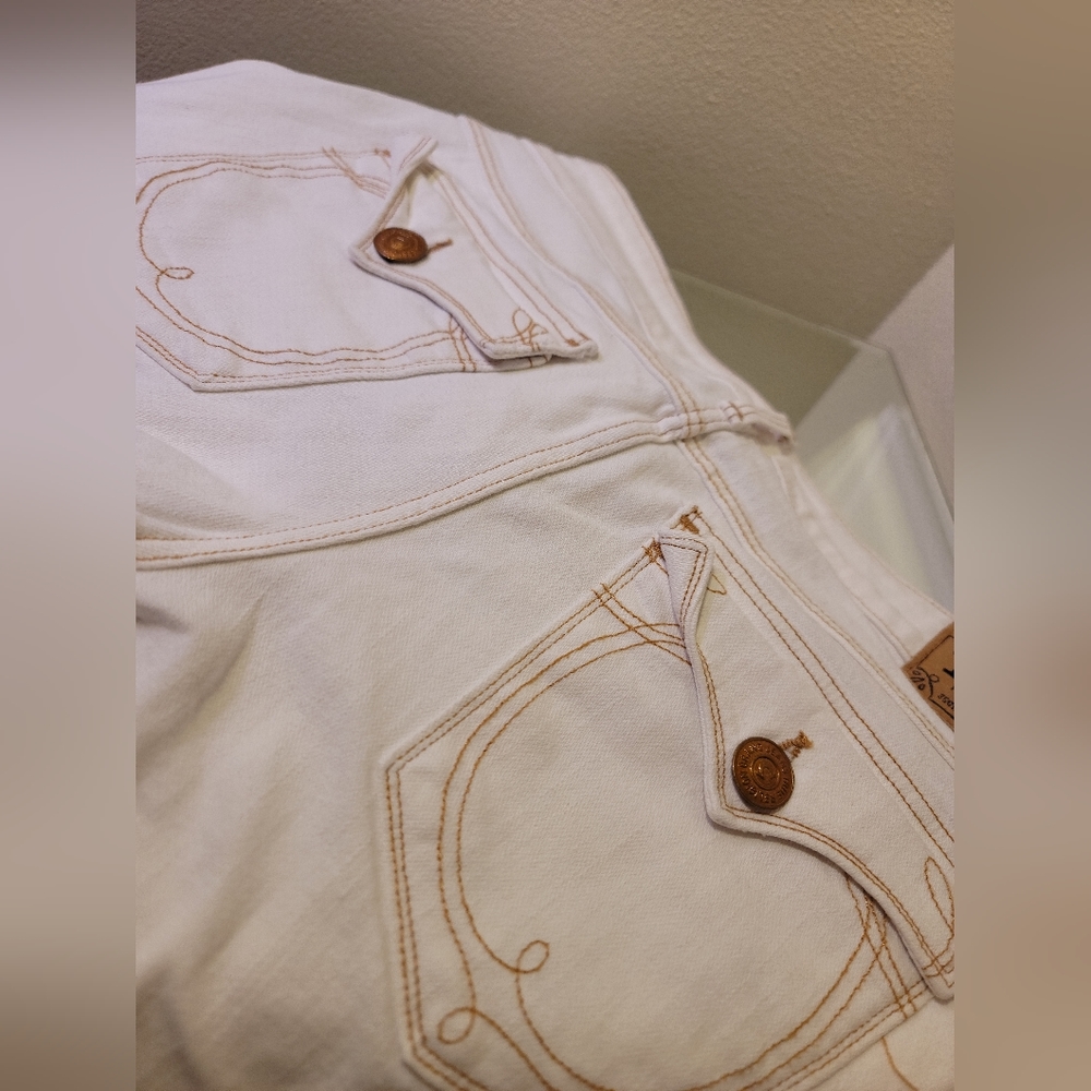 True Religion Jeans - Picture 5 of 11